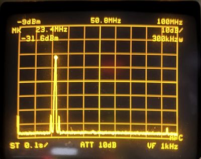 frekv_23400khz_span_100.jpg